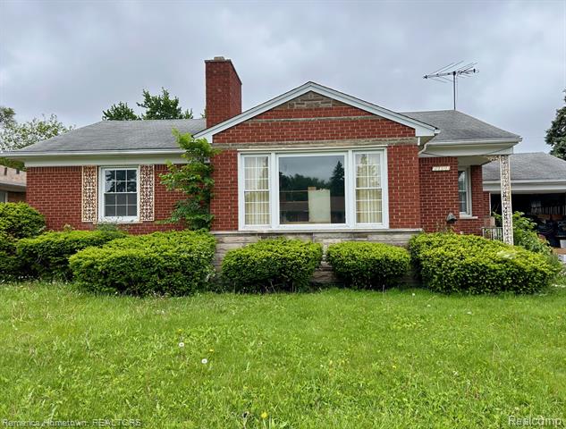 front view picture of 17314 Collinson, Eastpointe, MI. 48021