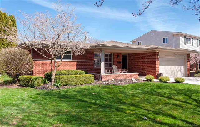 front view picture of 23233 Robert John, Saint Clair Shores, MI. 48080