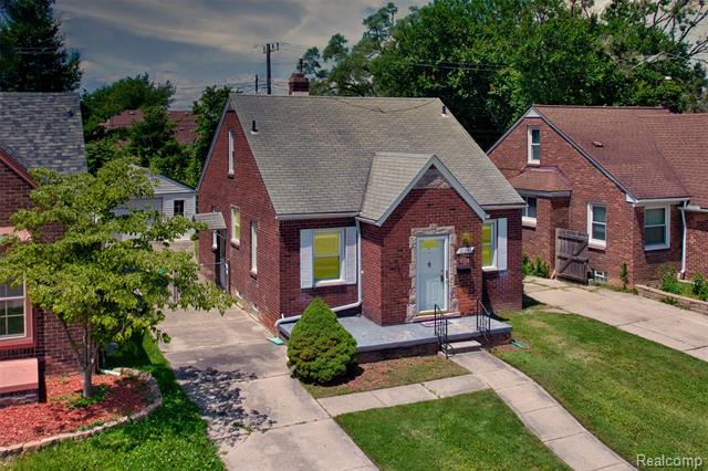 front view picture of 21241 Redmond, Eastpointe, MI. 48021