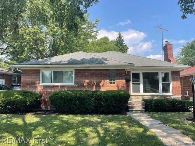 front view picture of 17073 Ego, Eastpointe, MI. 48021