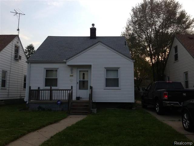 front view picture of 21111 Beechwood, Eastpointe, MI. 48021