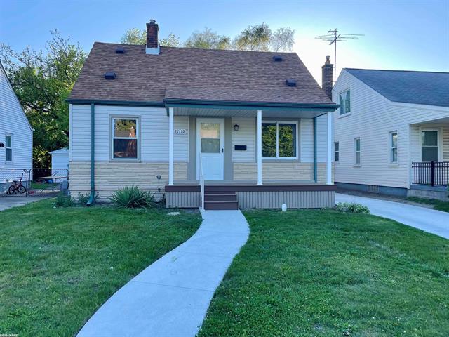 front view picture of 21119 Beechwood, Eastpointe, MI. 48021