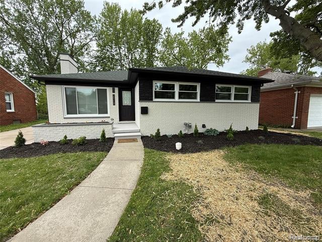 front view picture of 20218 Chalon, Saint Clair Shores, MI. 48080