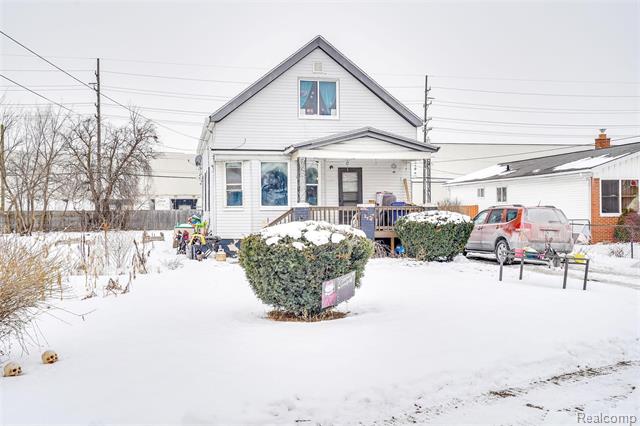 front view picture of 21659 Conners, Warren, MI. 48091
