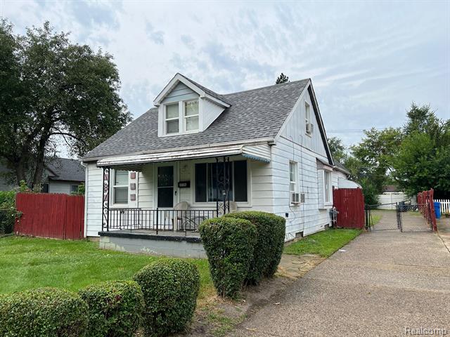 front view picture of 22191 Curie, Warren, MI. 48091