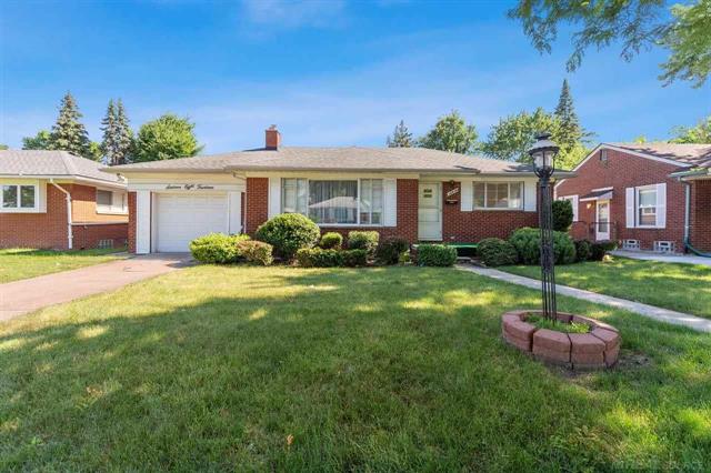 front view picture of 16814 Veronica, Eastpointe, MI. 48021