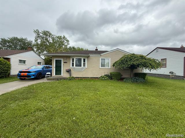 front view picture of 13420 Couwlier, Warren, MI. 48089