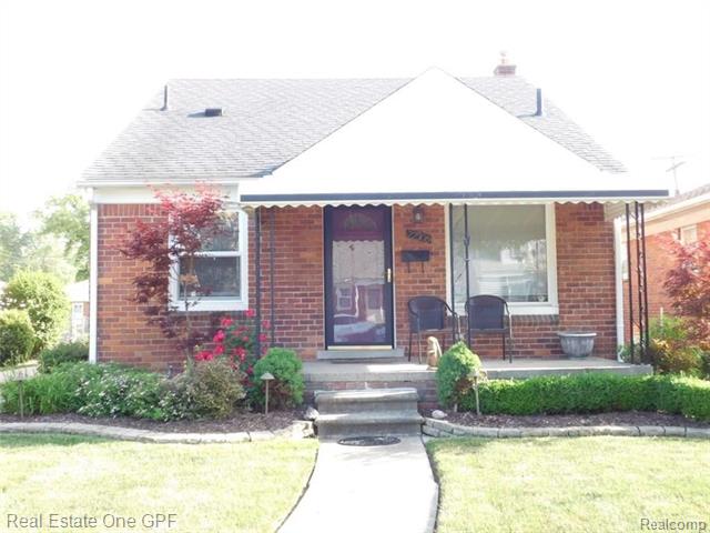 front view picture of 22306 Alger, Saint Clair Shores, MI. 48080