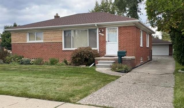 front view picture of 16533 Toepfer, Eastpointe, MI. 48021