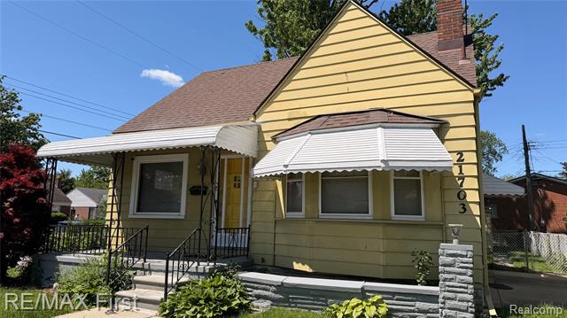 front view picture of 21703 Cushing, Eastpointe, MI. 48021