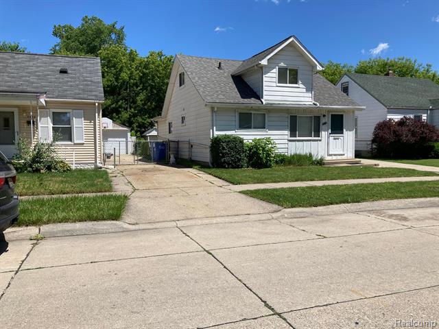front view picture of 7035 Hudson, Warren, MI. 48091