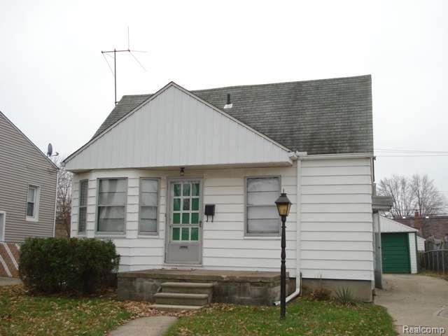 front view picture of 17628 Toepfer, Eastpointe, MI. 48021