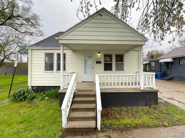 front view picture of 1927 Jarvis, Warren, MI. 48091