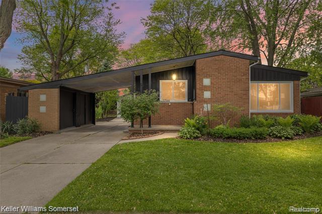 front view picture of 22344 Avalon, Saint Clair Shores, MI. 48080