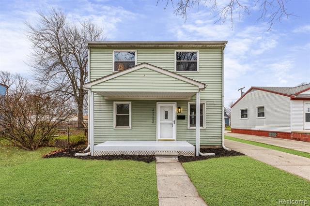 front view picture of 21722 Rosedale, Saint Clair Shores, MI. 48080