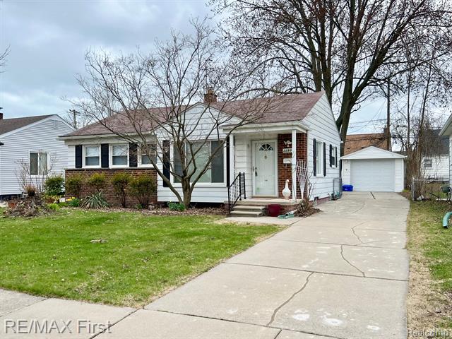 front view picture of 22936 Carolina, Saint Clair Shores, MI. 48080