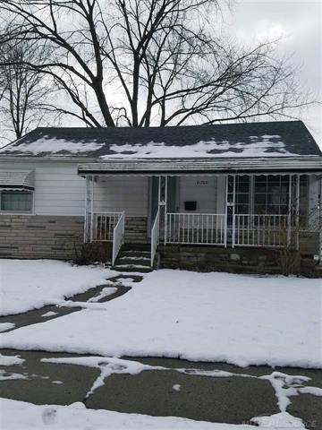 front view picture of 21700 Alger, Saint Clair Shores, MI. 48080