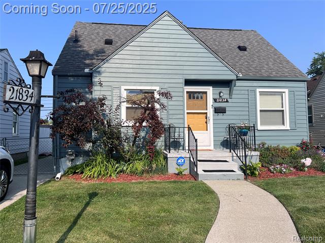 front view picture of 21834 Cushing, Eastpointe, MI. 48021