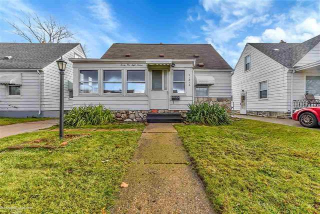 front view picture of 21816 Tuscany, Eastpointe, MI. 48021