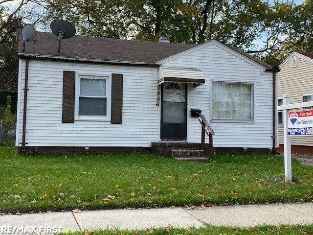 front view picture of 8662 Ford, Warren, MI. 48089