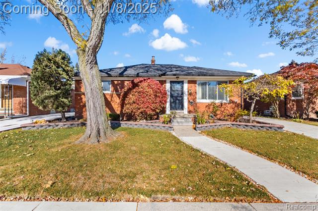 front view picture of 22417 Carolina, Saint Clair Shores, MI. 48080