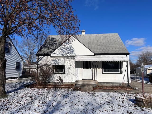 front view picture of 14049 Leonard, Warren, MI. 48089