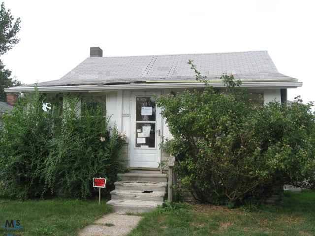 front view picture of 7543 Maxwell, Warren, MI. 48091