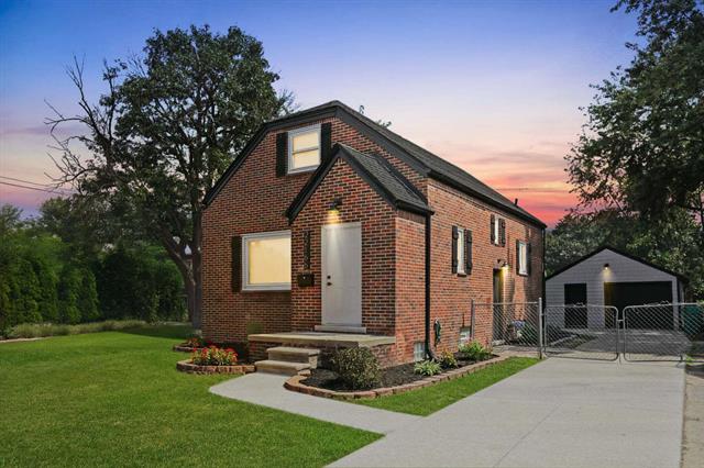 front view picture of 22166 Donald, Eastpointe, MI. 48021