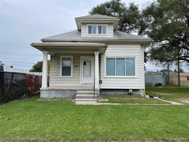 front view picture of 11307 Dodge, Warren, MI. 48089
