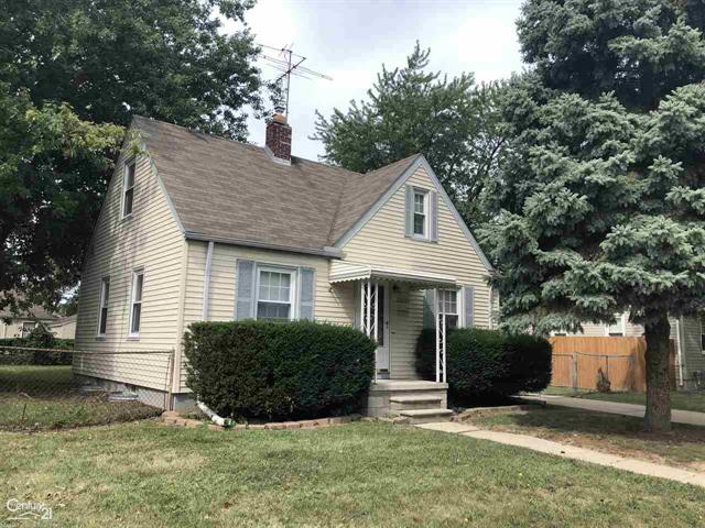 front view picture of 22069 Lambrecht, Eastpointe, MI. 48021