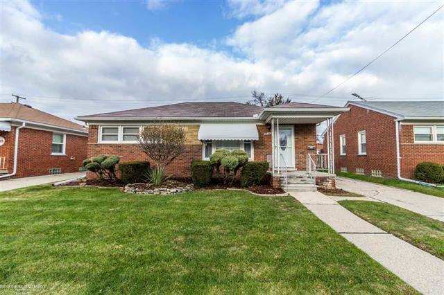 front view picture of 20217 Gaukler, Saint Clair Shores, MI. 48080