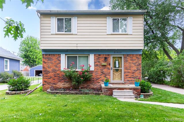 front view picture of 21809 Elizabeth, Saint Clair Shores, MI. 48080