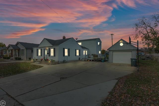 front view picture of 23113 Doremus, Saint Clair Shores, MI. 48080