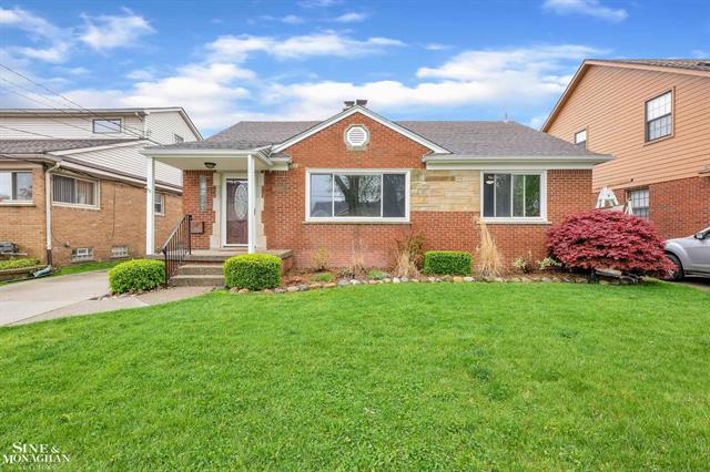 front view picture of 23310 Clairwood, Saint Clair Shores, MI. 48080