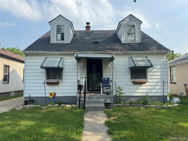 front view picture of 14251 Hobart, Warren, MI. 48089