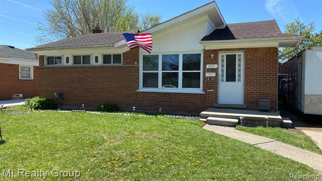 front view picture of 23311 Panama, Warren, MI. 48091