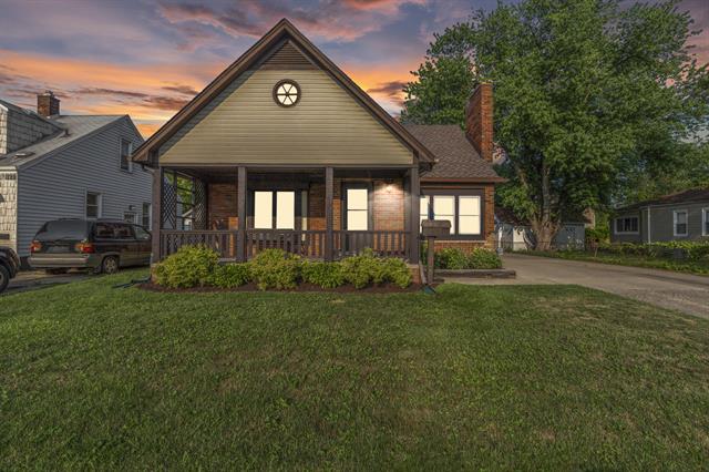 front view picture of 22358 Firwood, Eastpointe, MI. 48021