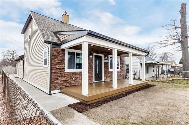 front view picture of 23801 Winifred, Warren, MI. 48091