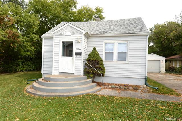 front view picture of 23532 Eureka, Warren, MI. 48091
