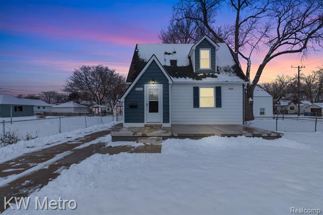 front view picture of 8135 Republic, Warren, MI. 48089