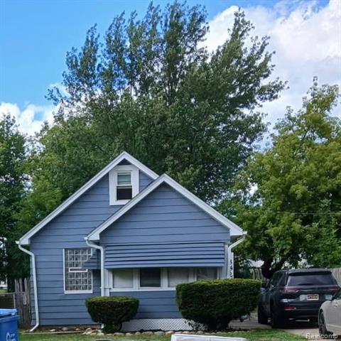 front view picture of 8467 Republic, Warren, MI. 48089