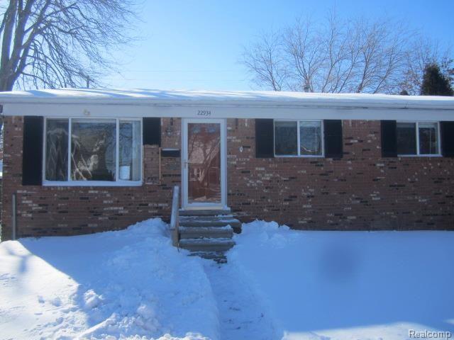 front view picture of 22934 Pleasant, Saint Clair Shores, MI. 48080