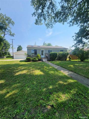 front view picture of 23624 Wagner, Warren, MI. 48089