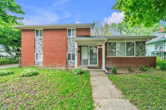 front view picture of 22844 Liscomb, Eastpointe, MI. 48021