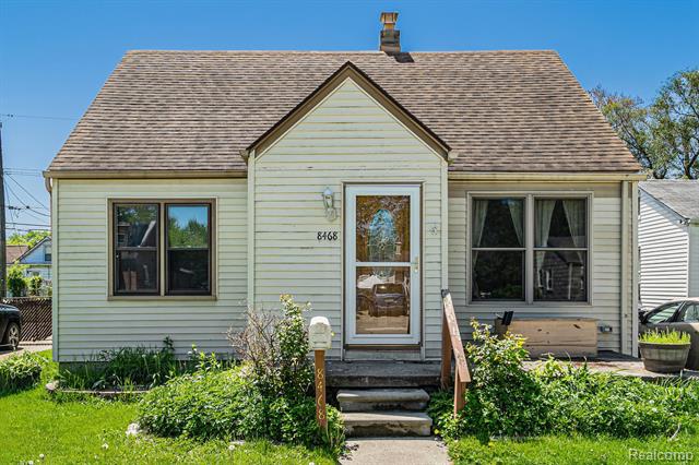 front view picture of 8468 Jewett, Warren, MI. 48089