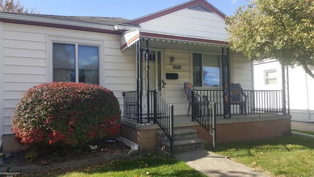 front view picture of 22815 Tuscany, Eastpointe, MI. 48021