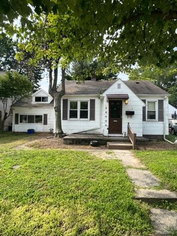 front view picture of 22006 Pleasant, Saint Clair Shores, MI. 48080