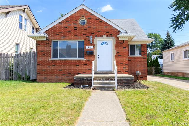 front view picture of 23162 Lambrecht, Eastpointe, MI. 48021