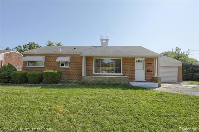 front view picture of 23080 Marine, Eastpointe, MI. 48021