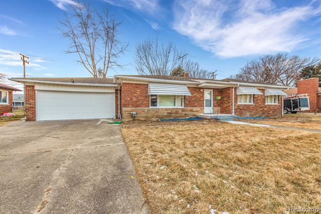 front view picture of 23141 Raven, Eastpointe, MI. 48021